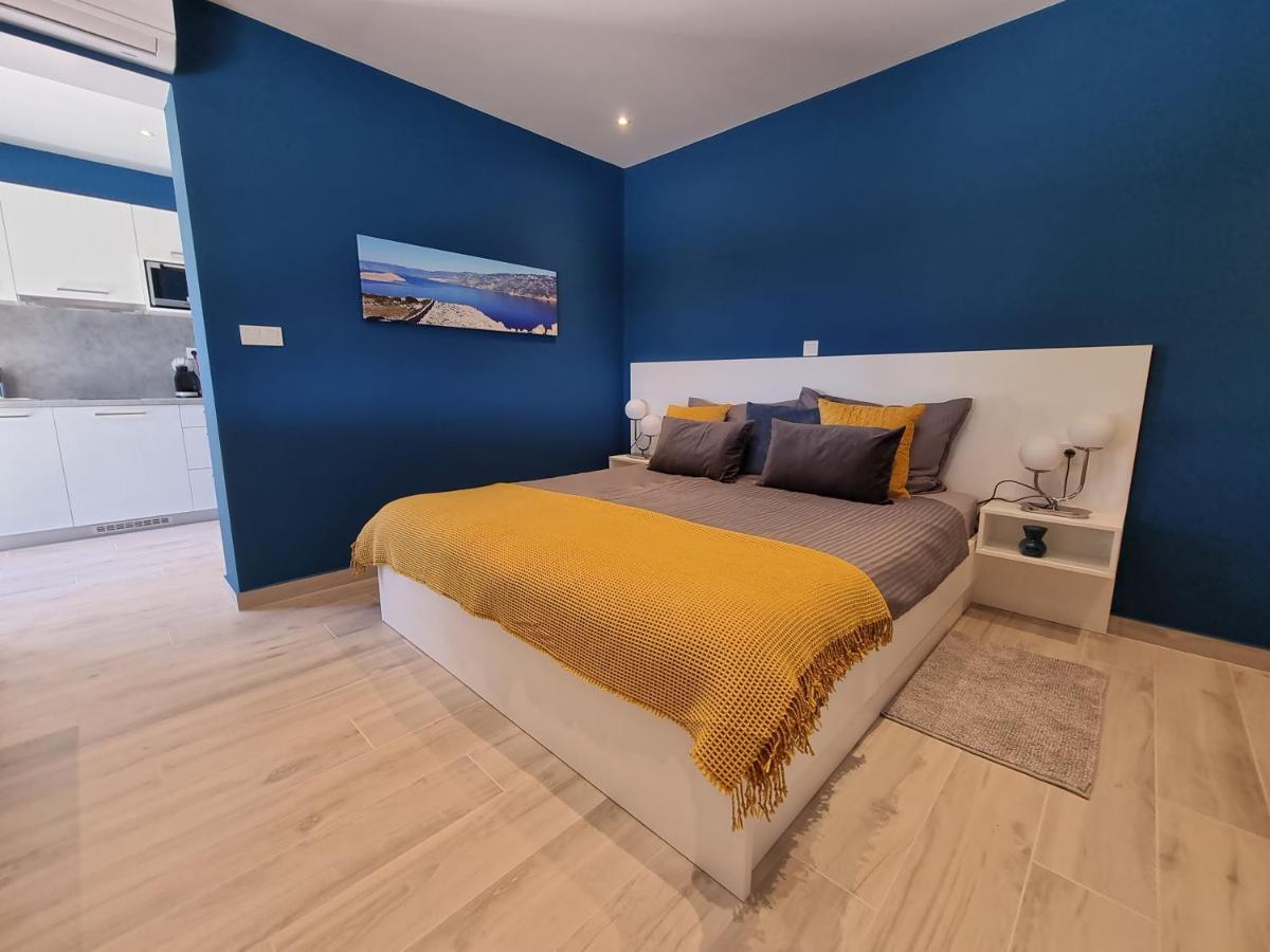 Apartments Suha Punta - Villa Babalonija Kampor Екстериор снимка
