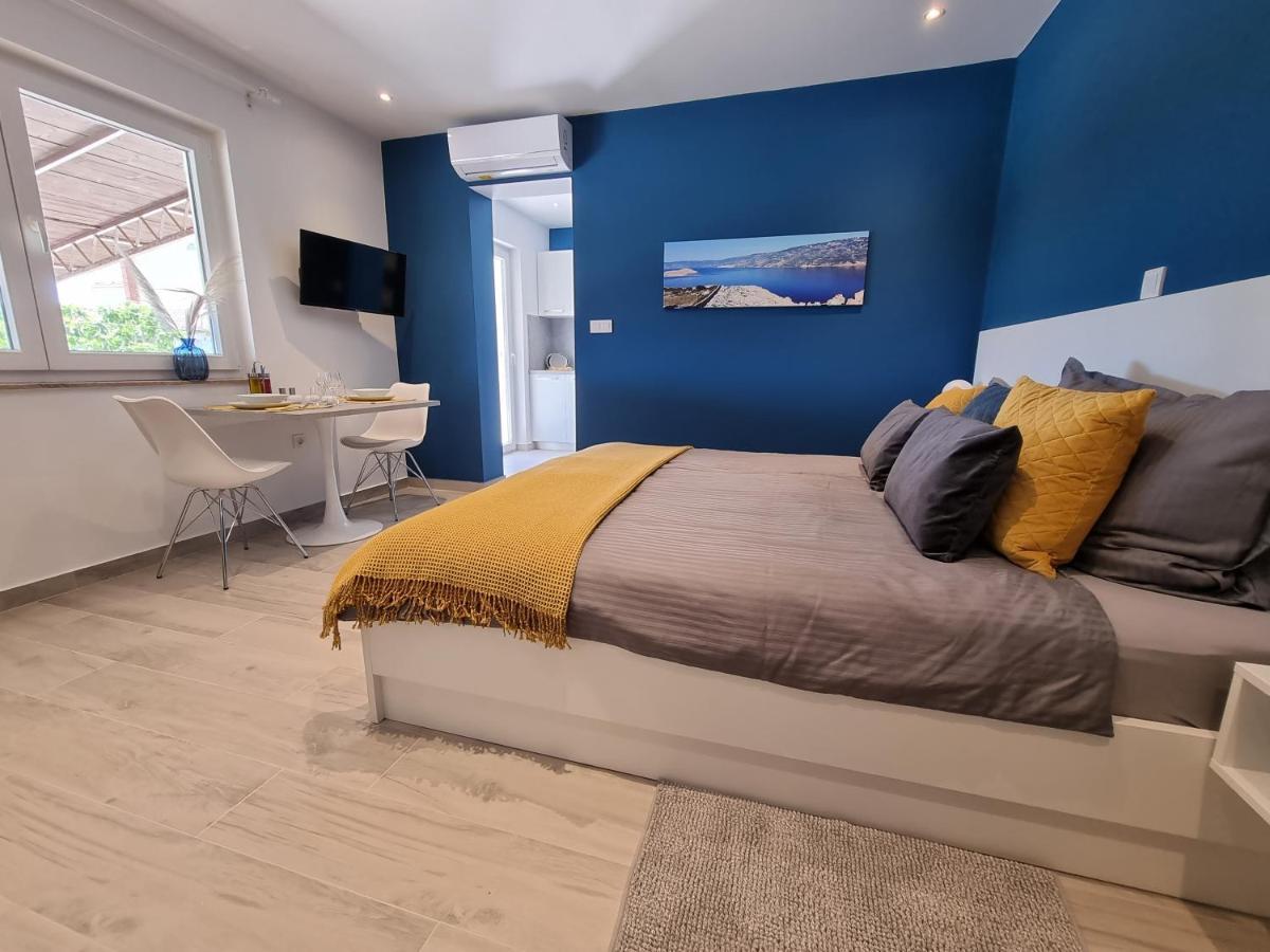 Apartments Suha Punta - Villa Babalonija Kampor Екстериор снимка