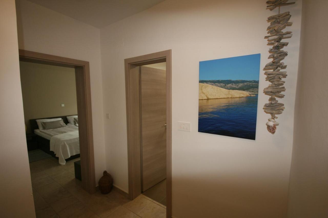 Apartments Suha Punta - Villa Babalonija Kampor Екстериор снимка